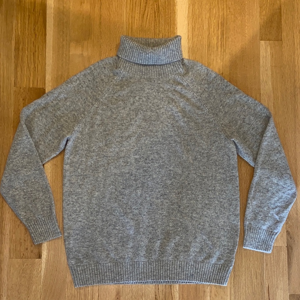 Merino Wool Turtleneck Men’s Soft Knit Sweater LACHLAN British Inspired Gray